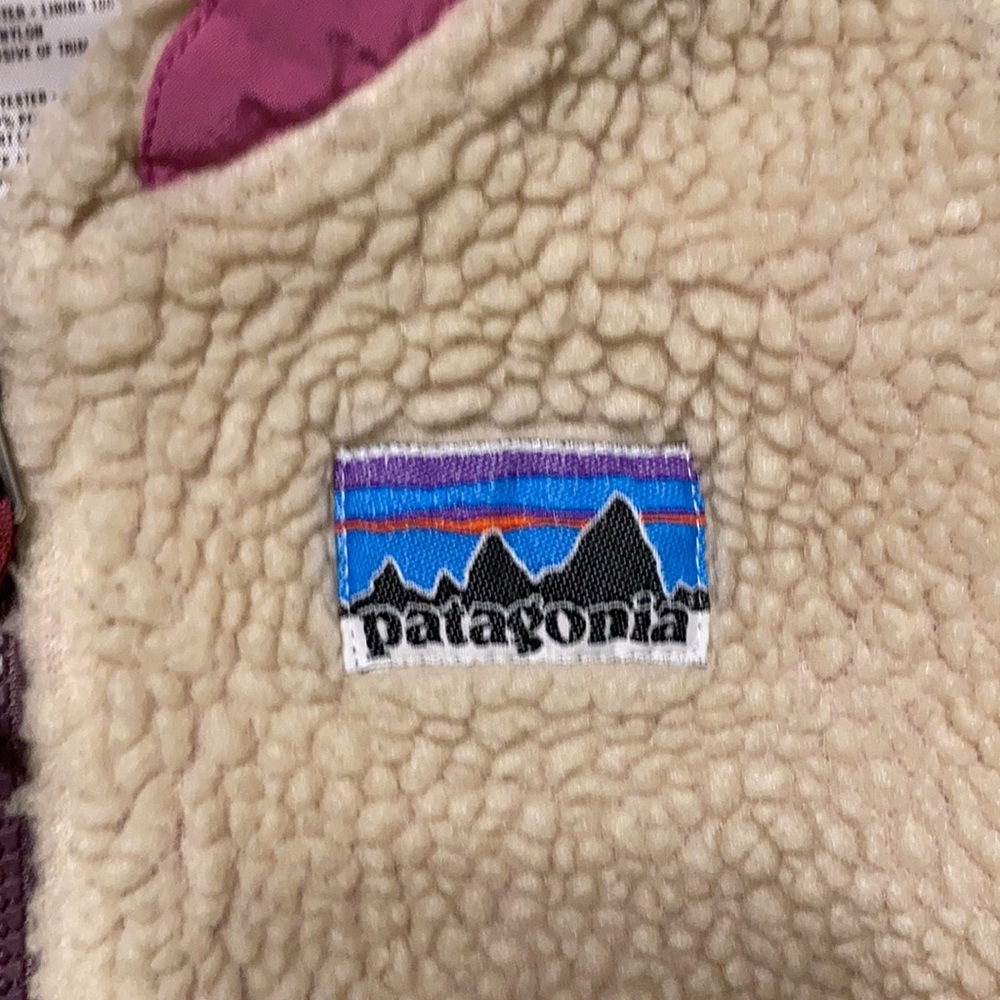 Patagonia Kids Cream Sherpa Fleece Jacket with Pink Trim - Picture 4 of 9